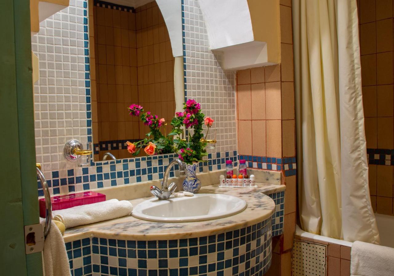 Chems Le Tazarkount Hotel Afourer Luaran gambar