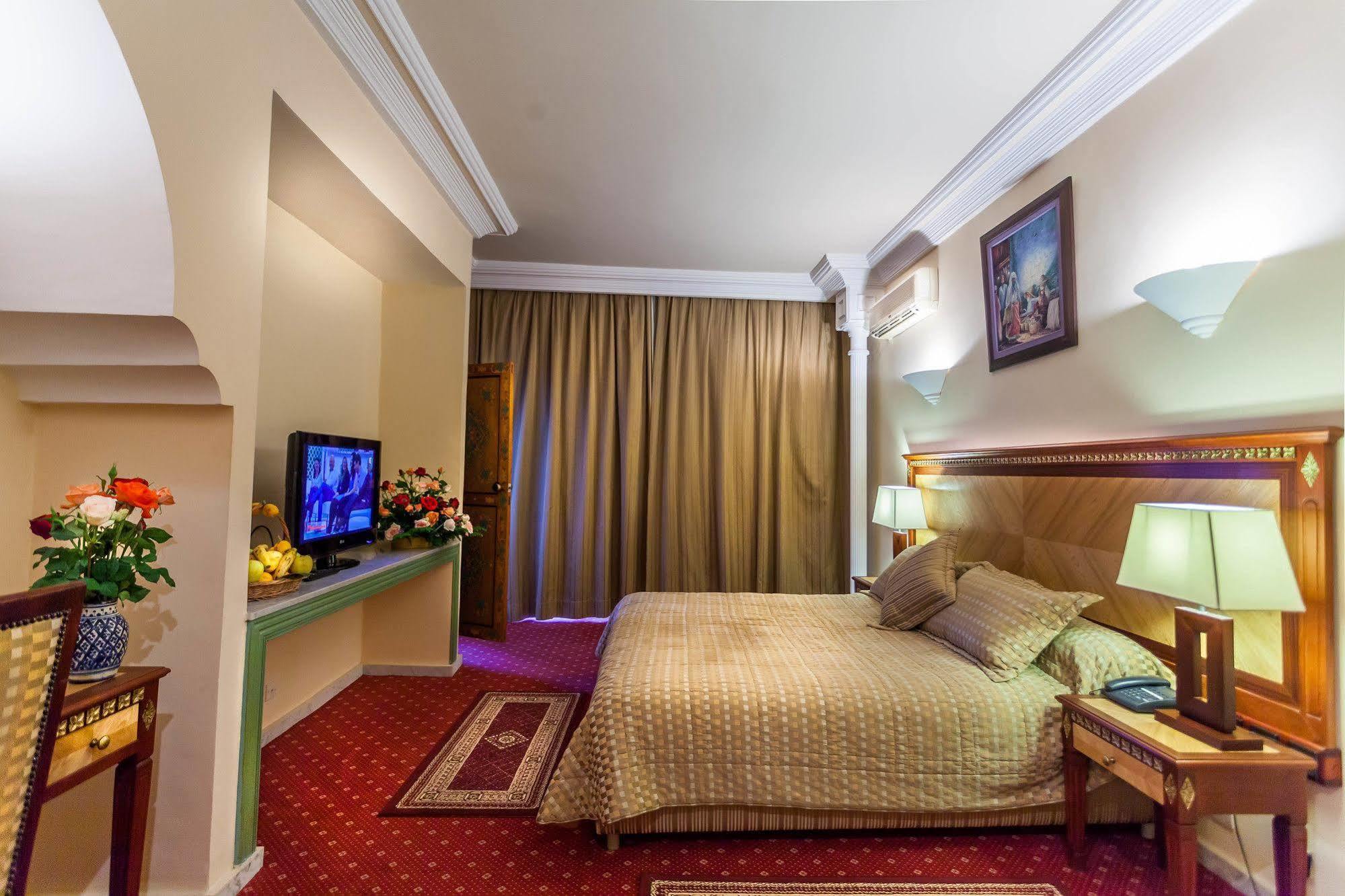 Chems Le Tazarkount Hotel Afourer Luaran gambar